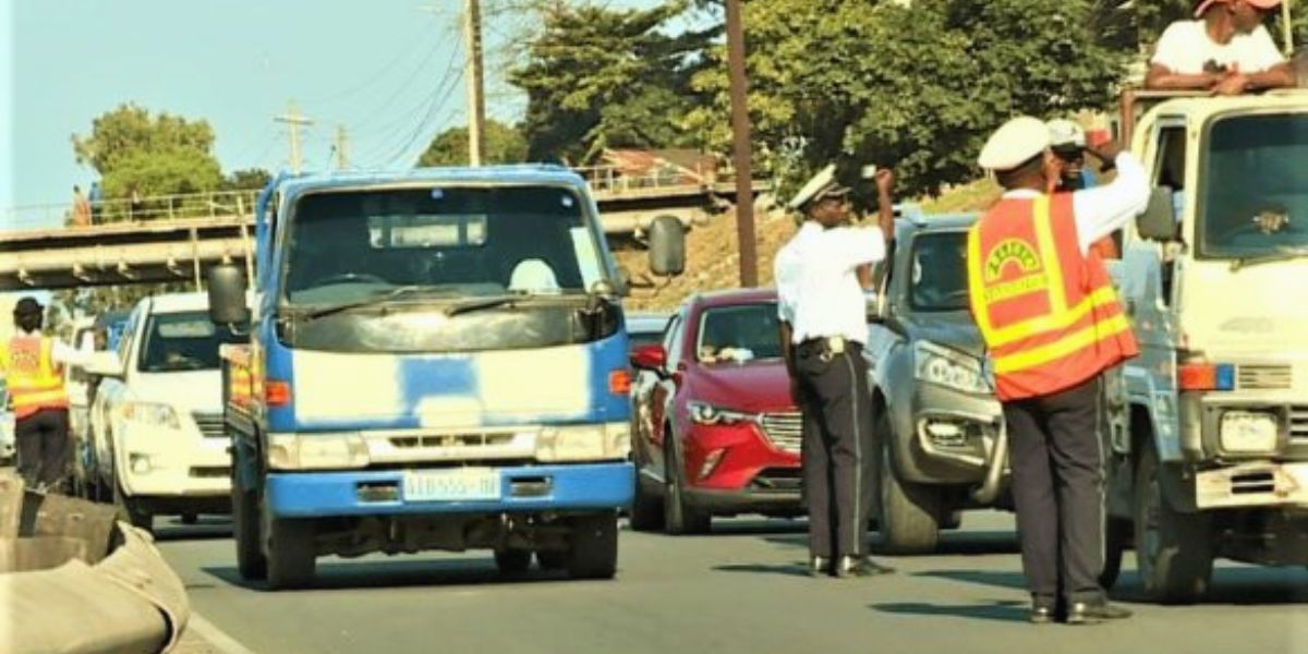 As Multas de Trânsito Mais Comuns em Moçambique: Um Guia Educativo para Condutores Responsáveis